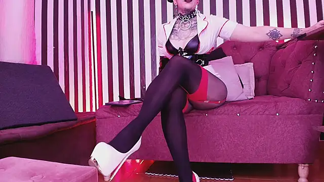 Snapshot of hanna_connorr chatting on 10-12-25, 06:53 hanna connorr online show from 10-12-25, 06:53