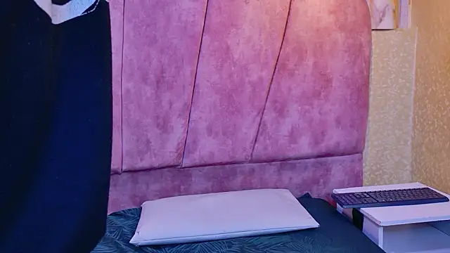 kendalltaylorr online show from 01-07-26, 12:32