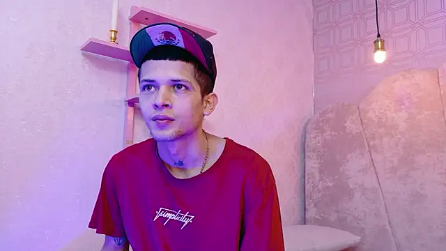 kendalltaylorr online show from 12-05-25, 12:37