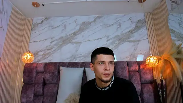 kendalltaylorr online show from 03-29-26, 03:08