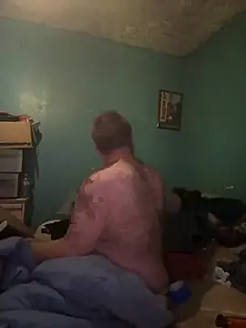 Snapshot of Diaperking916 chatting on 10-17-25, 07:22 Diaperking916 online show from 10-17-25, 07:22