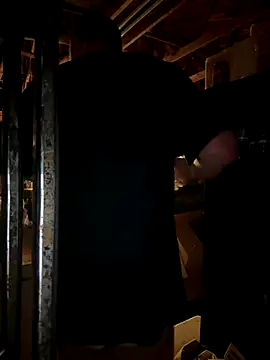 Snapshot of Diaperking916 chatting on 09-21-25, 04:28 Diaperking916 online show from 09-21-25, 04:28