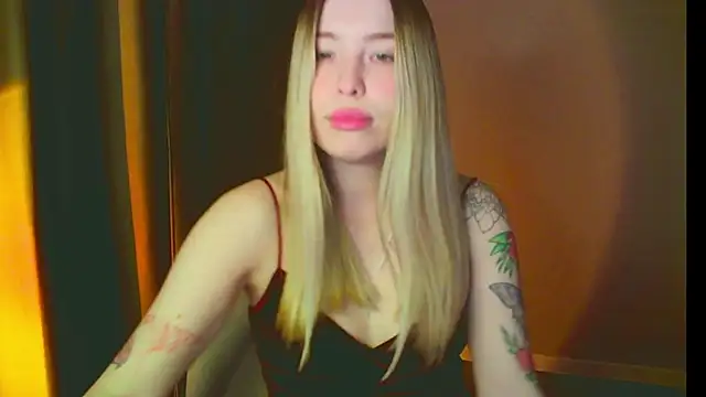 mia raspberrie online show from 01-16-25, 10:12