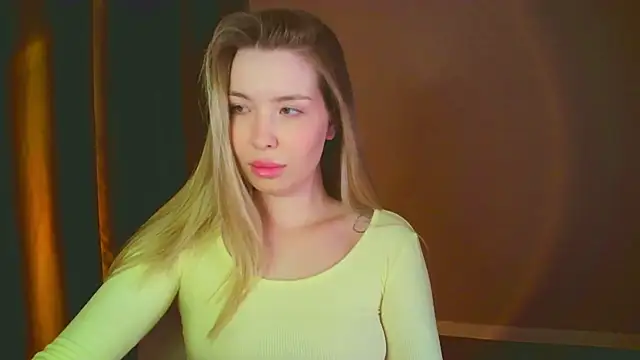 mia raspberrie online show from 12-13-24, 10:23