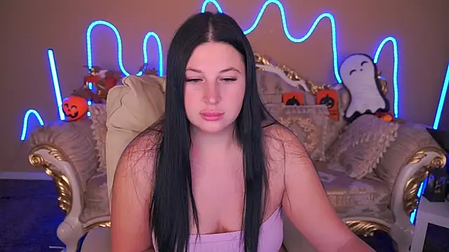 Snapshot of ArianaDarkk chatting on 10-31-25, 02:30 ArianaDarkk online show from 10-31-25, 02:30