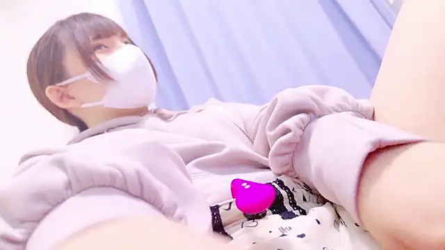 Snapshot of senachinnn chatting on 03-13-25, 04:16 senachinnn online show from 03-13-25, 04:16