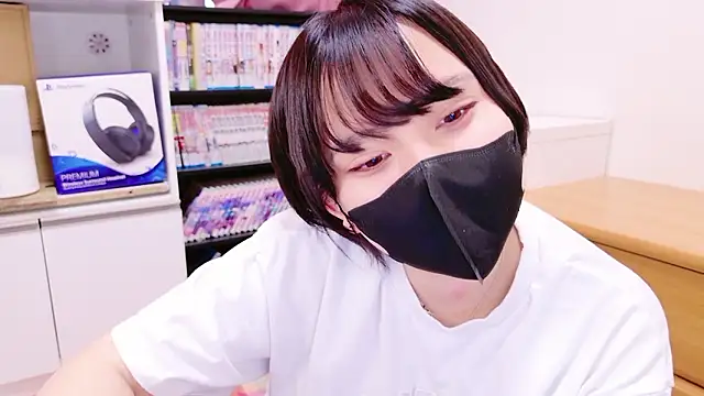 Snapshot of senachinnn chatting on 10-31-25, 06:21 senachinnn online show from 10-31-25, 06:21