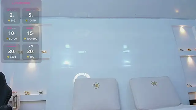 Snapshot of Dalia-Prada chatting on 05-14-26, 04:09 Dalia-Prada online show from 05-14-26, 04:09
