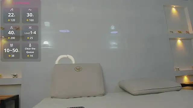 Snapshot of Dalia-Prada chatting on 05-16-26, 04:00 Dalia-Prada online show from 05-16-26, 04:00