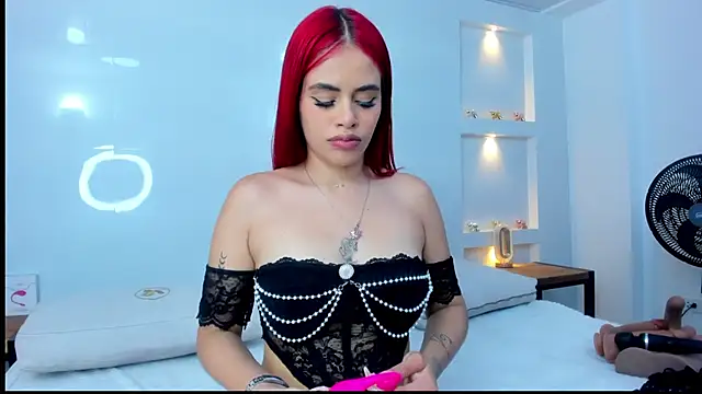 Dalia-Prada online show from 10-15-25, 03:49