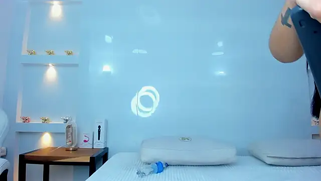 Dalia-Prada online show from 12-22-25, 04:34