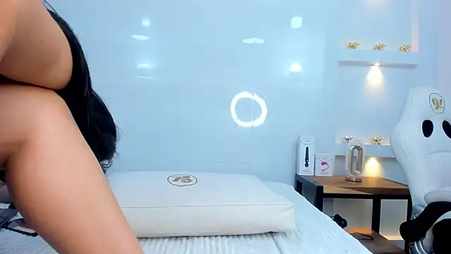 Dalia-Prada online show from 09-25-25, 04:51