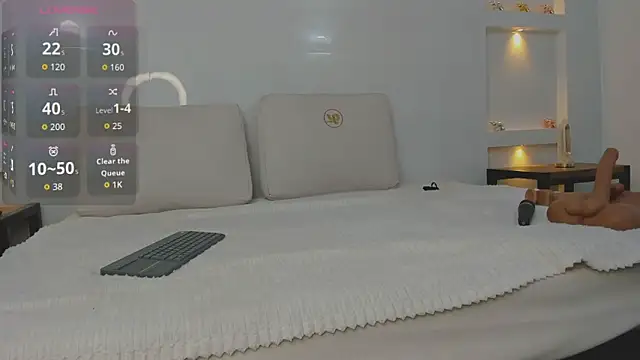 Snapshot of Dalia-Prada chatting on 05-22-26, 03:48 Dalia-Prada online show from 05-22-26, 03:48