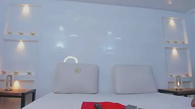 Dalia-Prada online show from 04-08-26, 03:52