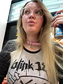 Teya moon  online show from 03-22-26, 12:18