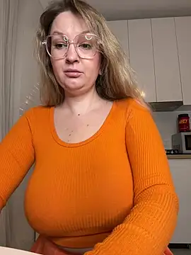 Teya moon  online show from 11-02-25, 07:19