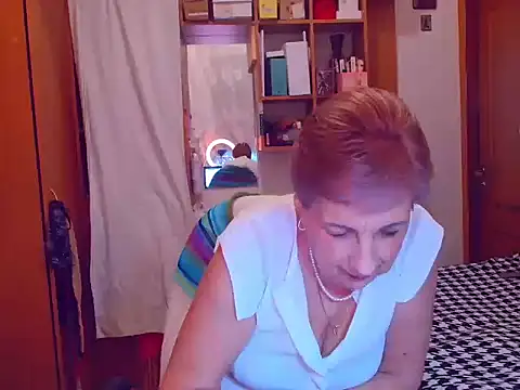 Snapshot of Victoria5643 chatting on 03-17-25, 07:48 Victoria5643 online show from 03-17-25, 07:48