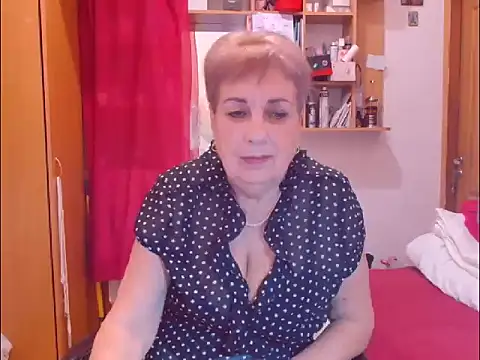 Victoria5643 online show from 12-01-25, 07:37