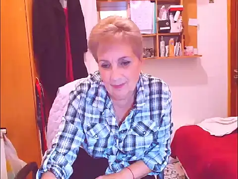 Snapshot of Victoria5643 chatting on 09-30-25, 06:14 Victoria5643 online show from 09-30-25, 06:14