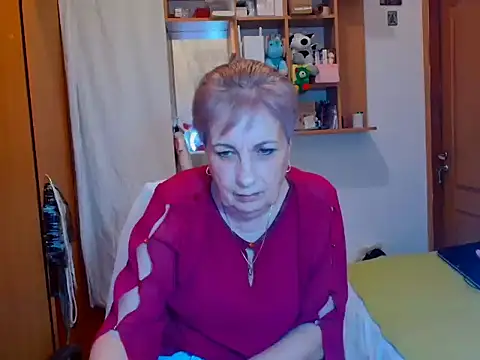 Snapshot of Victoria5643 chatting on 02-26-25, 06:48 Victoria5643 online show from 02-26-25, 06:48