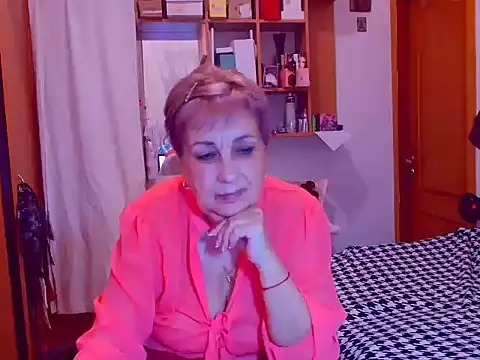 Snapshot of Victoria5643 chatting on 03-15-25, 11:39 Victoria5643 online show from 03-15-25, 11:39