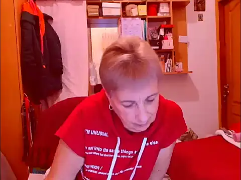 Snapshot of Victoria5643 chatting on 10-08-25, 03:46 Victoria5643 online show from 10-08-25, 03:46