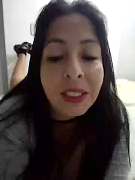 Snapshot of Catalina_JH chatting on 12-28-24, 02:11 Catalina JH online show from 12-28-24, 02:11