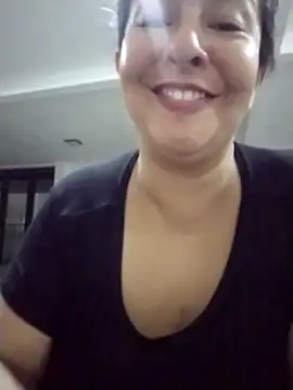 Snapshot of Catalina_JH chatting on 02-25-25, 08:25 Catalina JH online show from 02-25-25, 08:25