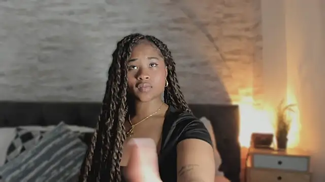 Snapshot of Anneth__M chatting on 02-06-26, 07:43 Anneth M online show from 02-06-26, 07:43