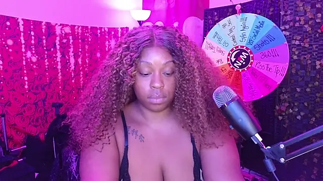 Snapshot of cheriserozequeen chatting on 06-03-26, 05:50 cheriserozequeen online show from 06-03-26, 05:50