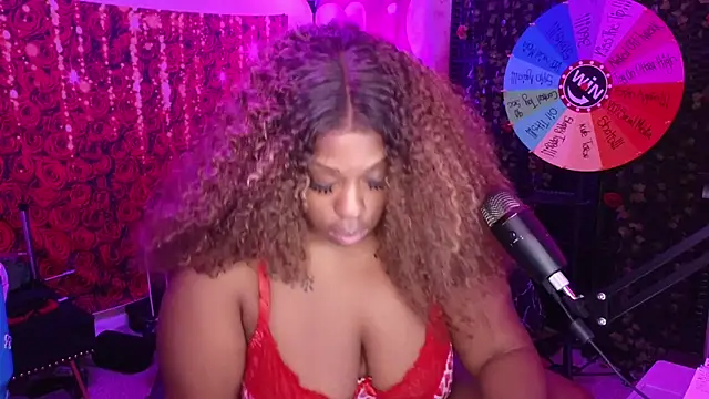 Snapshot of cheriserozequeen chatting on 06-10-26, 03:13 cheriserozequeen online show from 06-10-26, 03:13