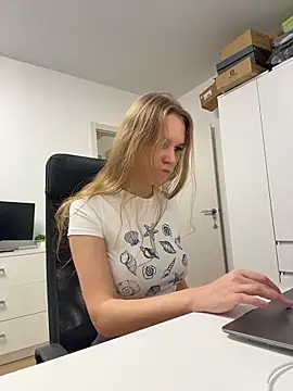Ketitull online show from 04-01-26, 01:41