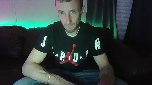 HungStud4You online show from 02-23-25, 05:45