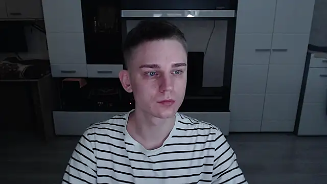 Snapshot of angryzan chatting on 10-24-25, 05:17 angryzan online show from 10-24-25, 05:17