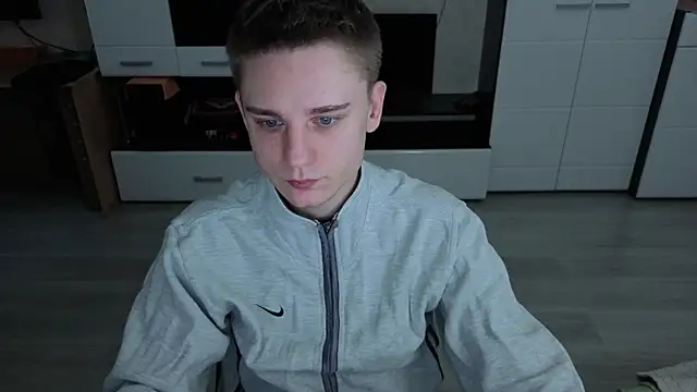 Snapshot of angryzan chatting on 11-18-25, 05:44 angryzan online show from 11-18-25, 05:44