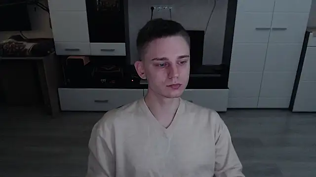 Snapshot of angryzan chatting on 10-30-25, 04:33 angryzan online show from 10-30-25, 04:33