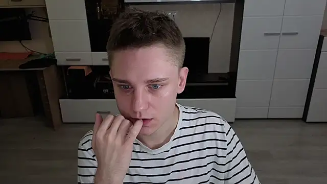 Snapshot of angryzan chatting on 11-07-25, 07:02 angryzan online show from 11-07-25, 07:02