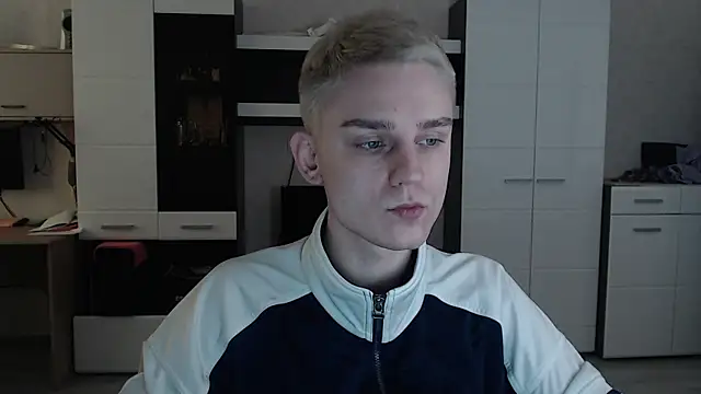 angryzan online show from 02-19-25, 06:11