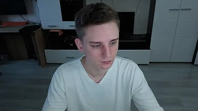 Snapshot of angryzan chatting on 11-28-25, 04:45 angryzan online show from 11-28-25, 04:45