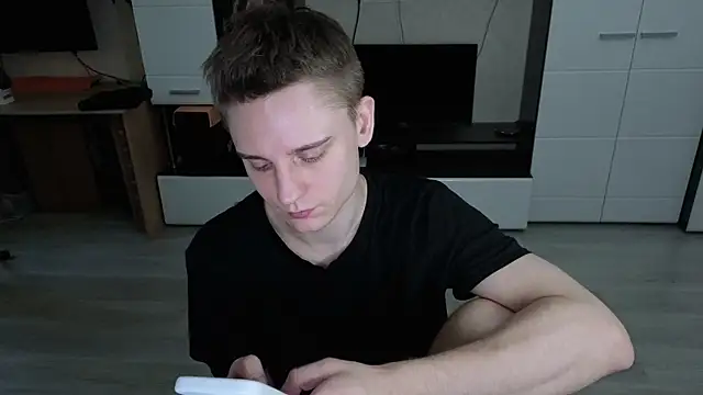 Snapshot of angryzan chatting on 12-02-25, 08:05 angryzan online show from 12-02-25, 08:05