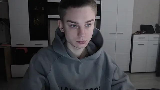 angryzan online show from 02-06-25, 04:10