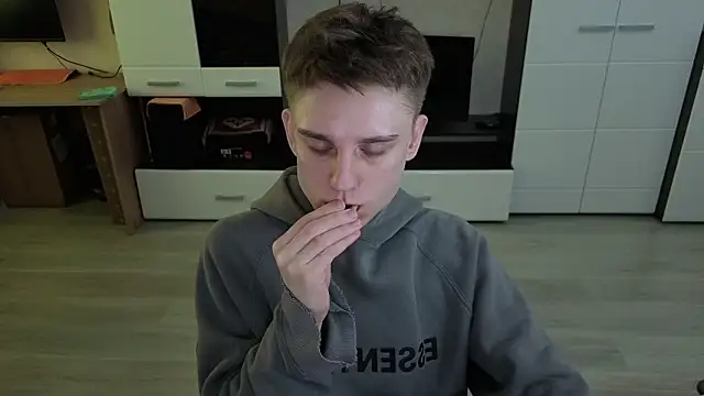 angryzan online show from 02-05-26, 07:04