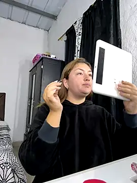 Sofia Queen17 online show from 12-05-25, 11:09