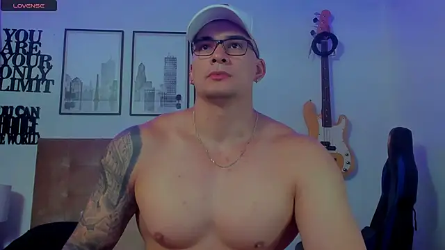 Snapshot of seancarreraa chatting on 10-23-25, 03:54 seancarreraa online show from 10-23-25, 03:54