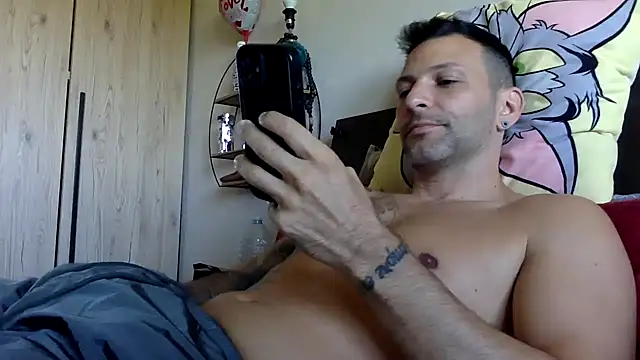 Snapshot of goroasroma90 chatting on 04-24-26, 08:16 goroasroma90 online show from 04-24-26, 08:16