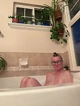 Snapshot of Venus22cumin chatting on 04-12-26, 03:21 Venus22cumin online show from 04-12-26, 03:21