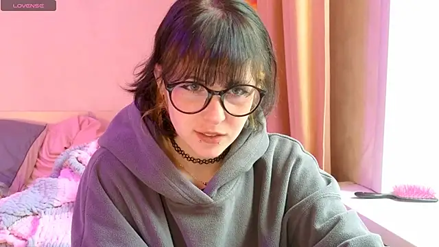 Snapshot of lily_noris chatting on 12-02-25, 10:50 lily noris online show from 12-02-25, 10:50