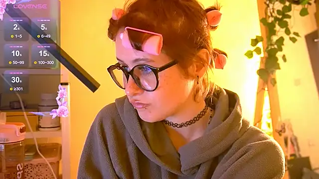 Snapshot of lily_noris chatting on 01-09-26, 02:13 lily noris online show from 01-09-26, 02:13