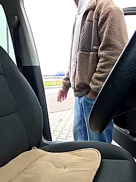 Zeefy online show from 11-05-25, 08:28