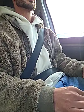 Zeefy online show from 10-29-25, 07:40